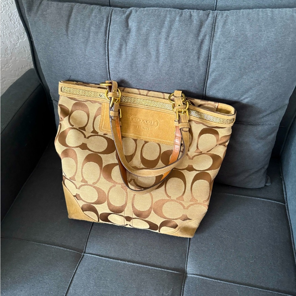 Coach bag, fits laptop+